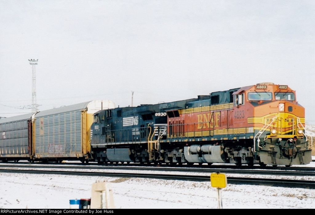 BNSF 4883 East